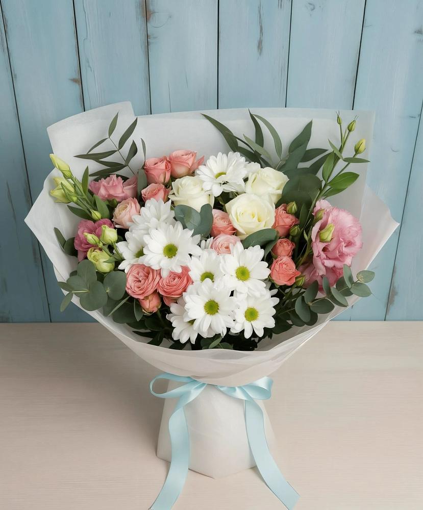 Букет цветов из: Розы, Лизиантусы и Хризантемы в Нижнеподкумском