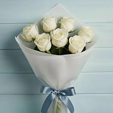 Букет 7 Белых роз Эдлесс Лав в Нижнеподкумском