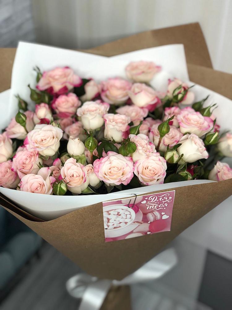 Букет цветов из: Розы в Нижнеподкумском