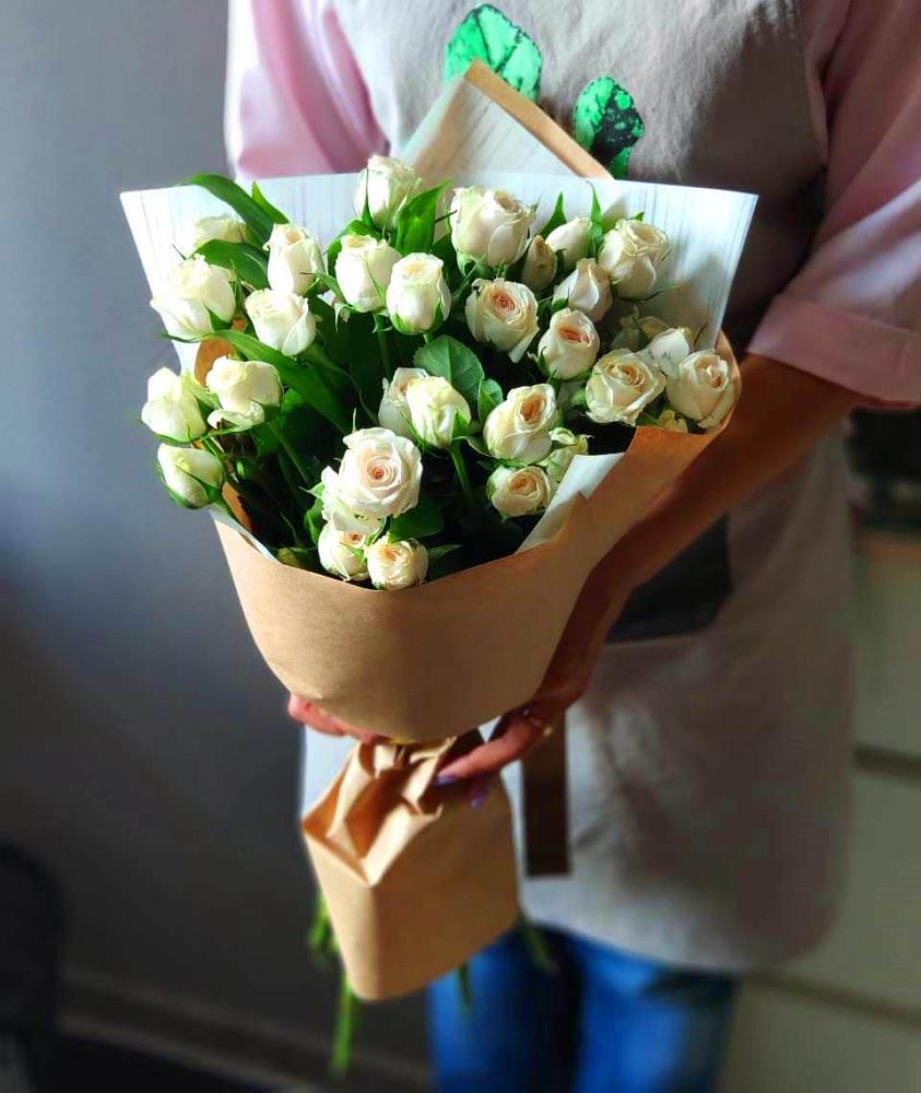 Букет цветов из: Розы в Нижнеподкумском