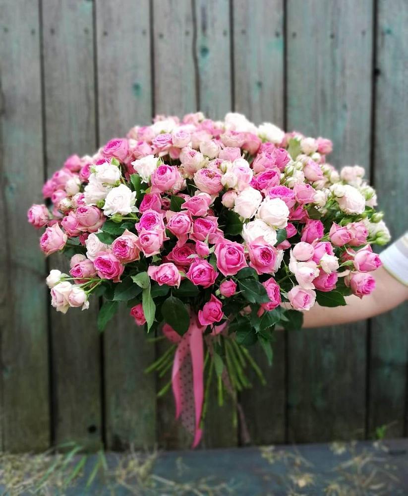 Букет Розовые кустовые розы Натали и Лав Лидия в Нижнеподкумском