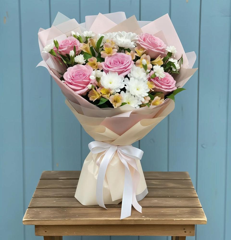 Букет цветов из: Гвоздики, Орхидеи и Розы в Нижнеподкумском