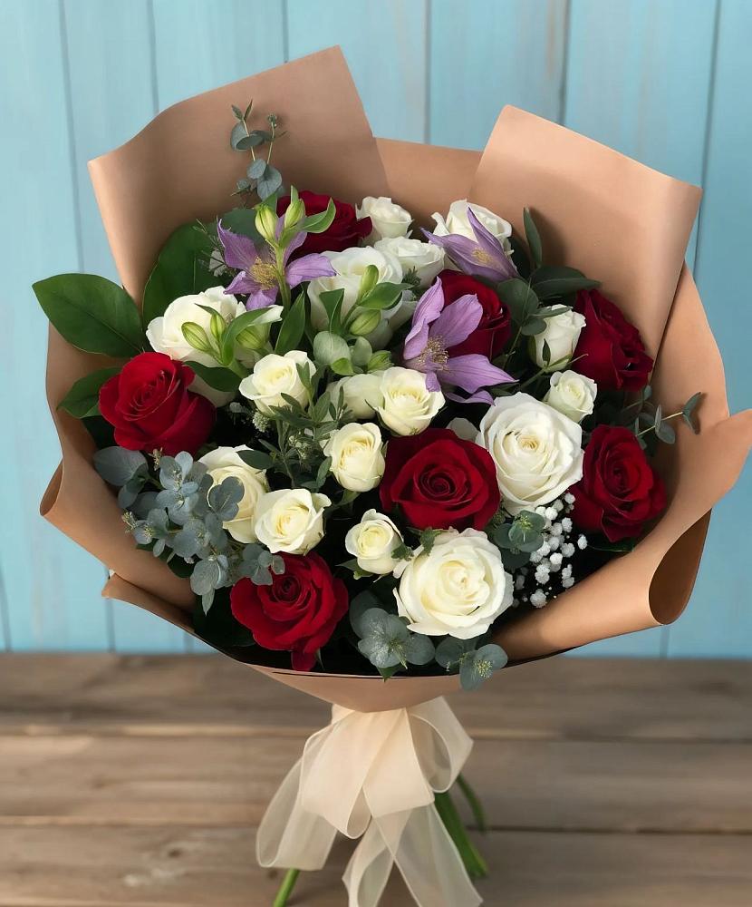 Букет цветов из: Розы и Альстромерии в Нижнеподкумском
