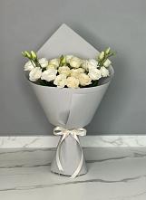 Букет цветов из:  Розы и Лизиантусы в Нижнеподкумском